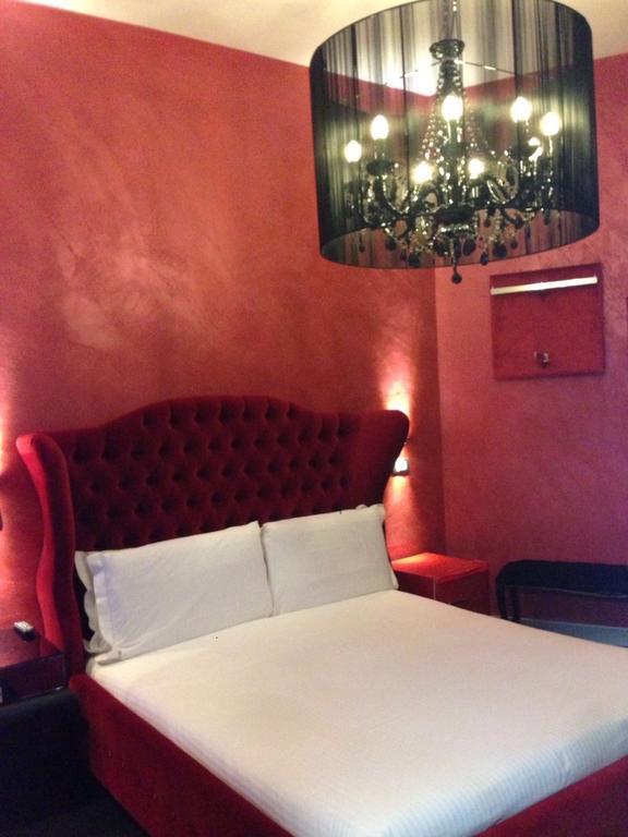 Irooms Station Pensión 4*